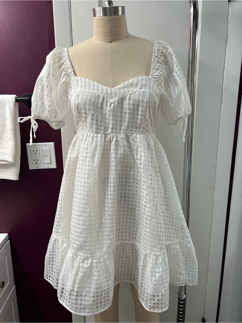 Entro White Gingham Puff-Sleeve Midi Dress